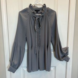 Banana Republic size Large Elegant Top